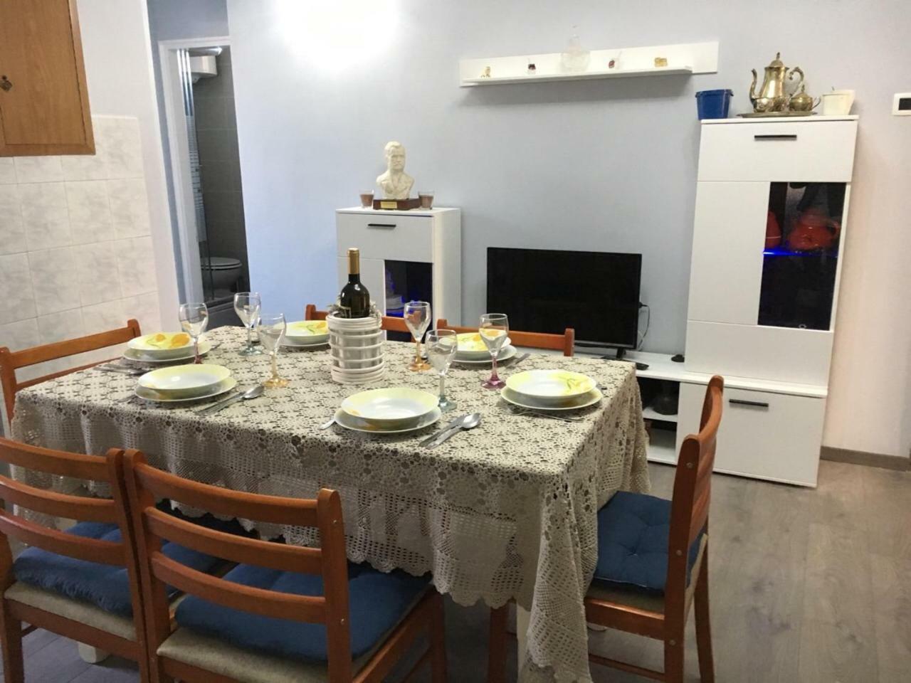 Apartment Kumicic - 3 Bedrooms Ічичі Екстер'єр фото