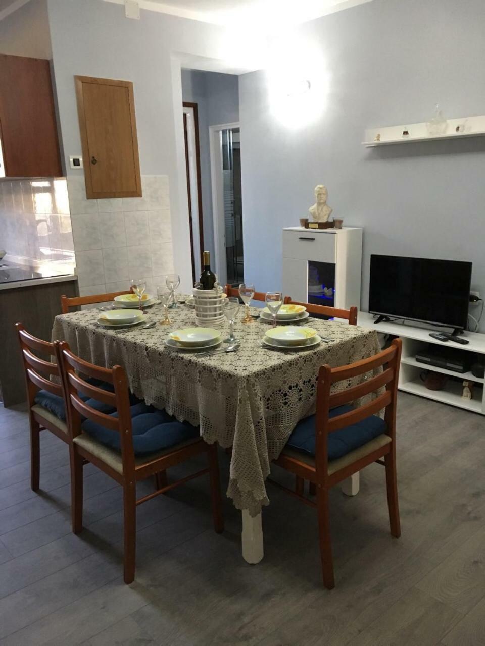 Apartment Kumicic - 3 Bedrooms Ічичі Екстер'єр фото