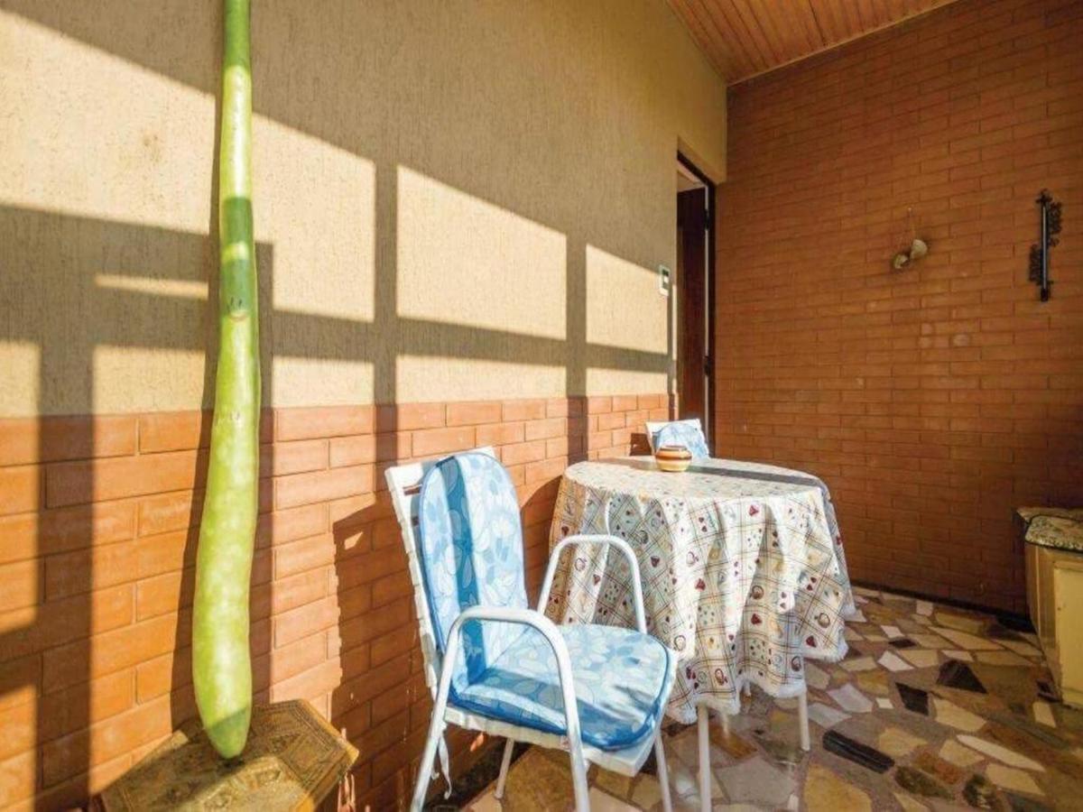 Apartment Kumicic - 3 Bedrooms Ічичі Екстер'єр фото